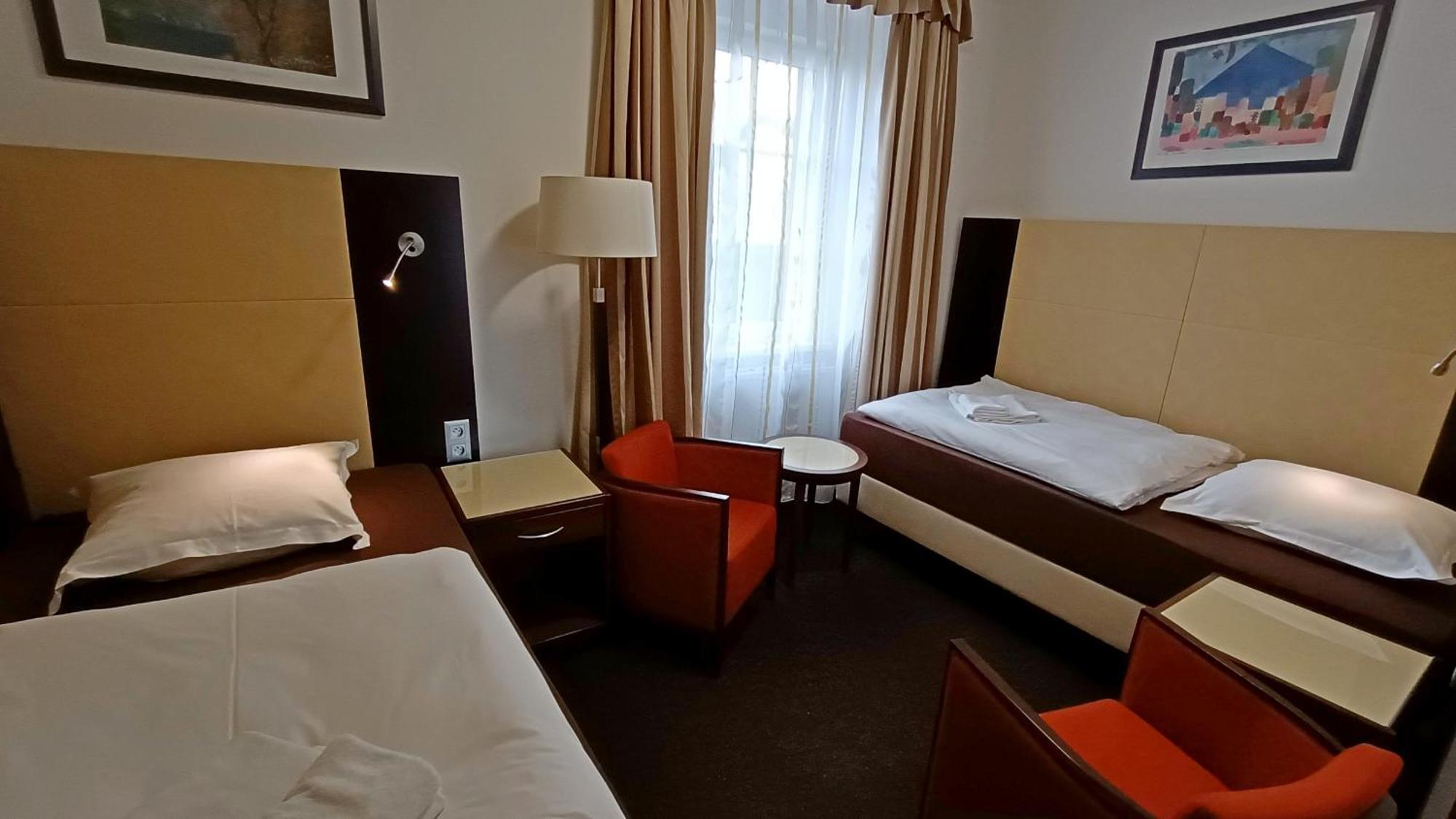 Apartments Gato Karlovy Vary Dalovice Экстерьер фото