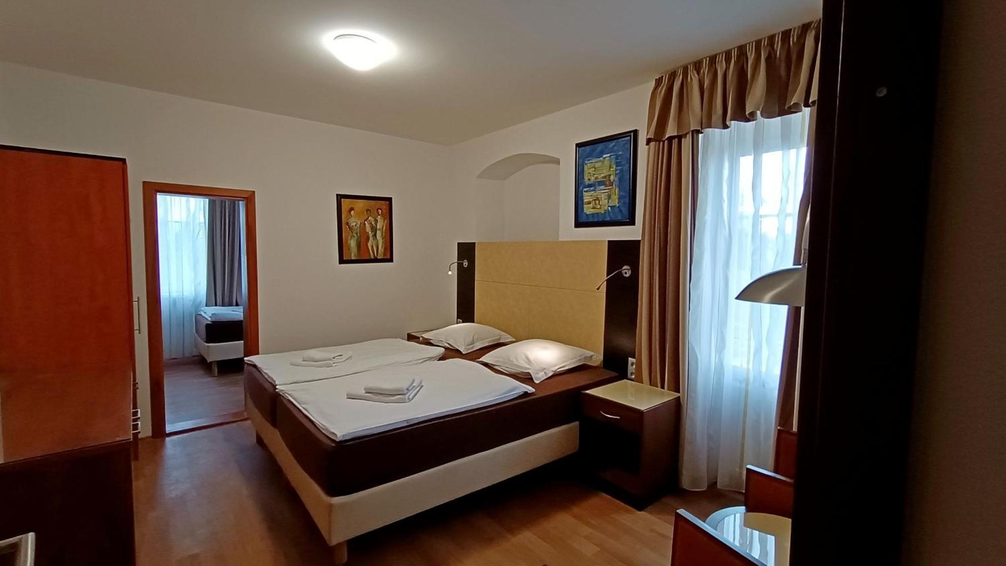 Apartments Gato Karlovy Vary Dalovice Экстерьер фото