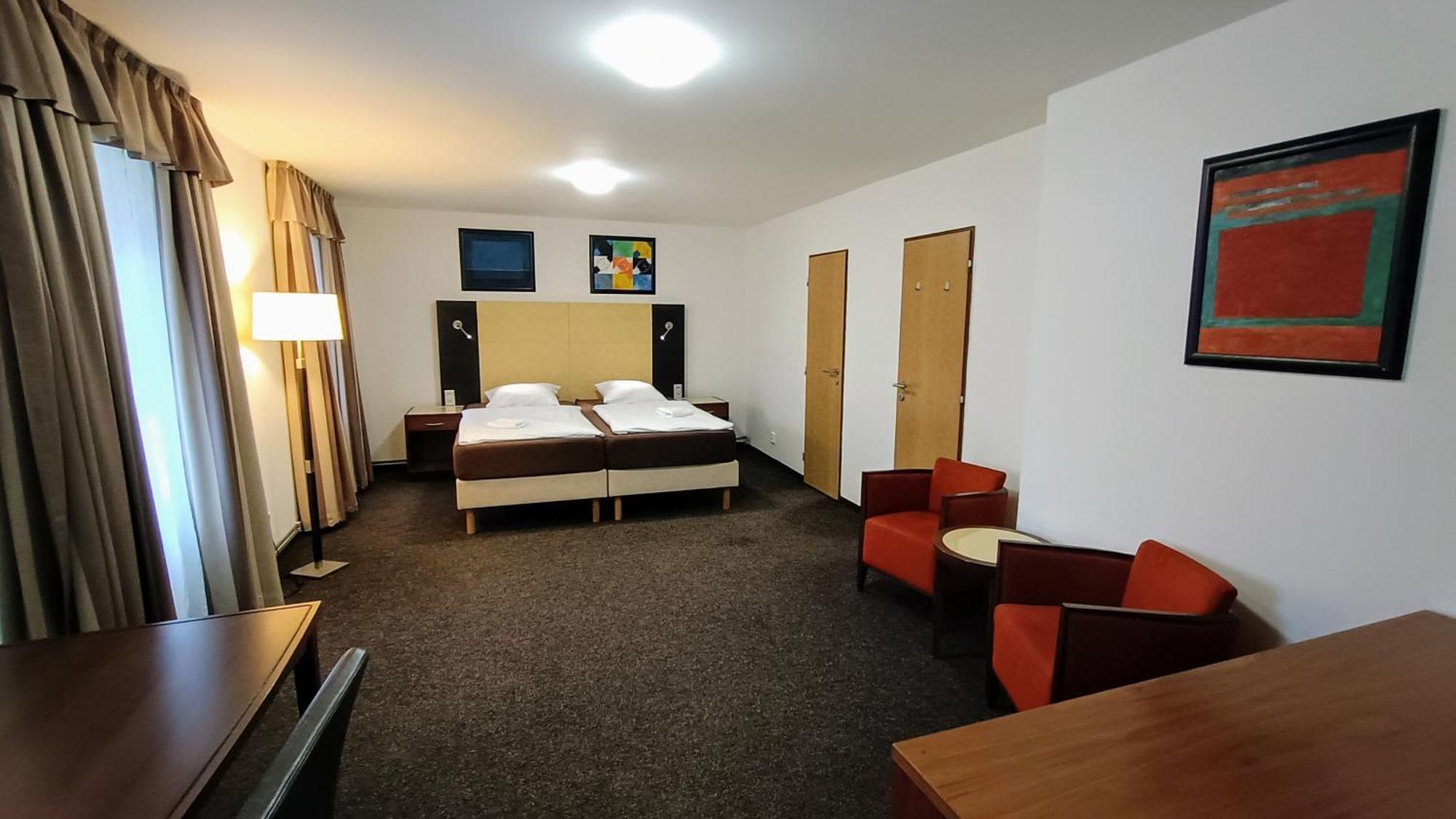 Apartments Gato Karlovy Vary Dalovice Экстерьер фото