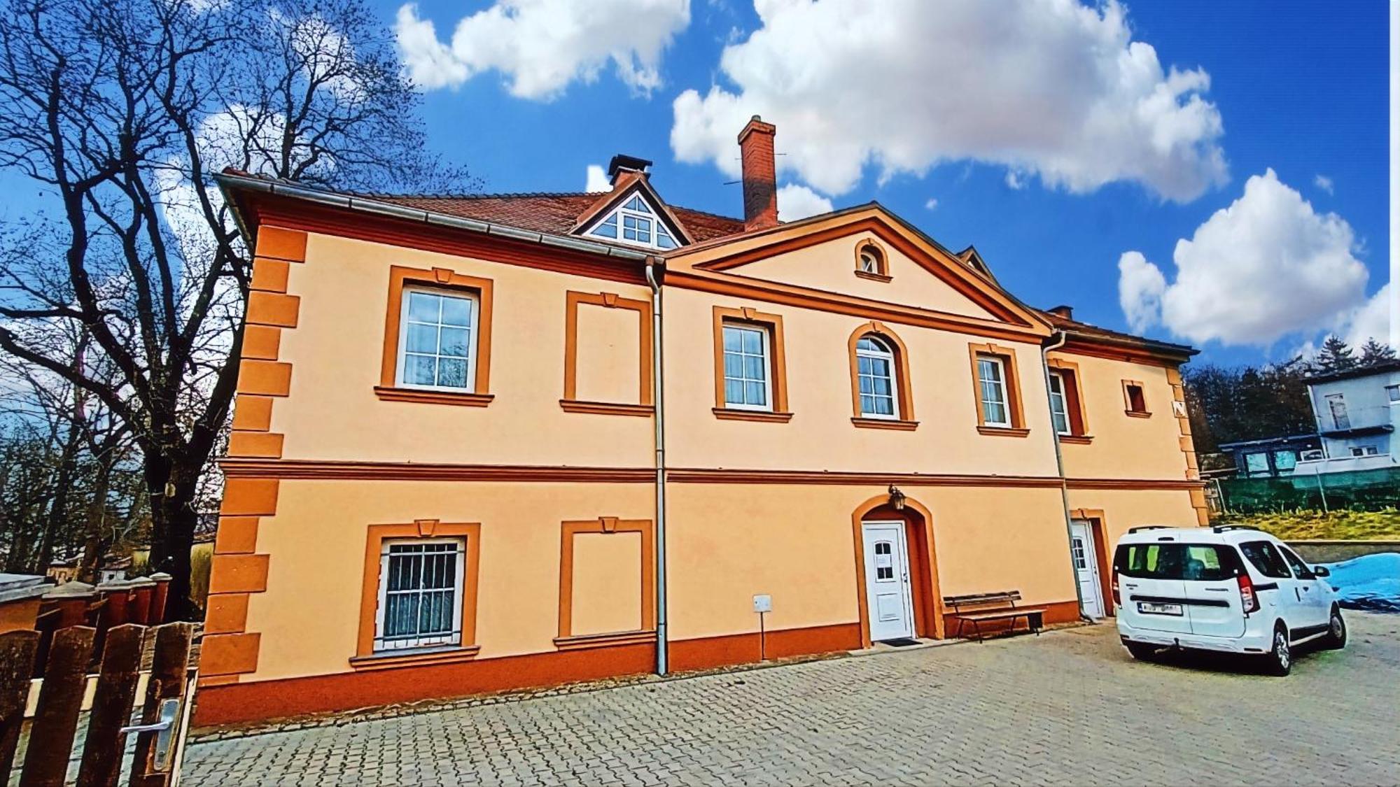 Apartments Gato Karlovy Vary Dalovice Экстерьер фото